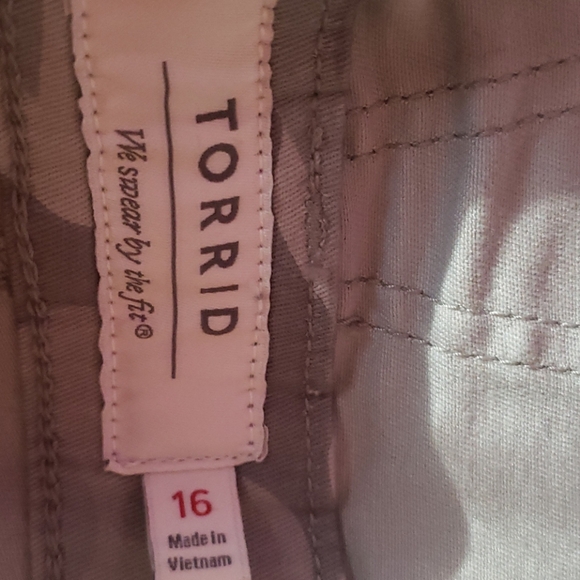 torrid Pants - Torrid camo shortalls